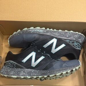 New Balance Black and Teal Running Shoes